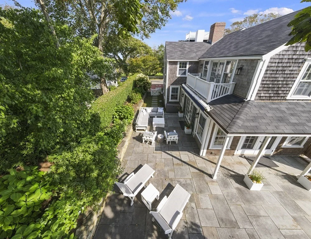 6 bed, 4+ bath apartment for rent at 134 Main St, Nantucket — photo 34 of 42