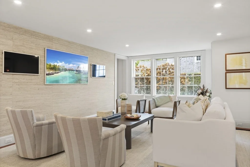 6 bed, 4+ bath apartment for rent at 134 Main St, Nantucket — photo 9 of 42