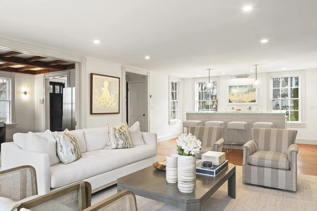 6 bed, 4+ bath apartment for rent at 134 Main St, Nantucket — photo 6 of 42