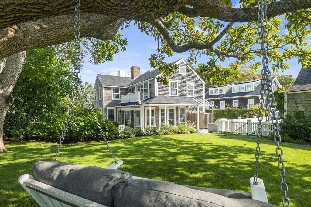 6 bed, 4+ bath apartment for rent at 134 Main St, Nantucket — photo 1 of 42