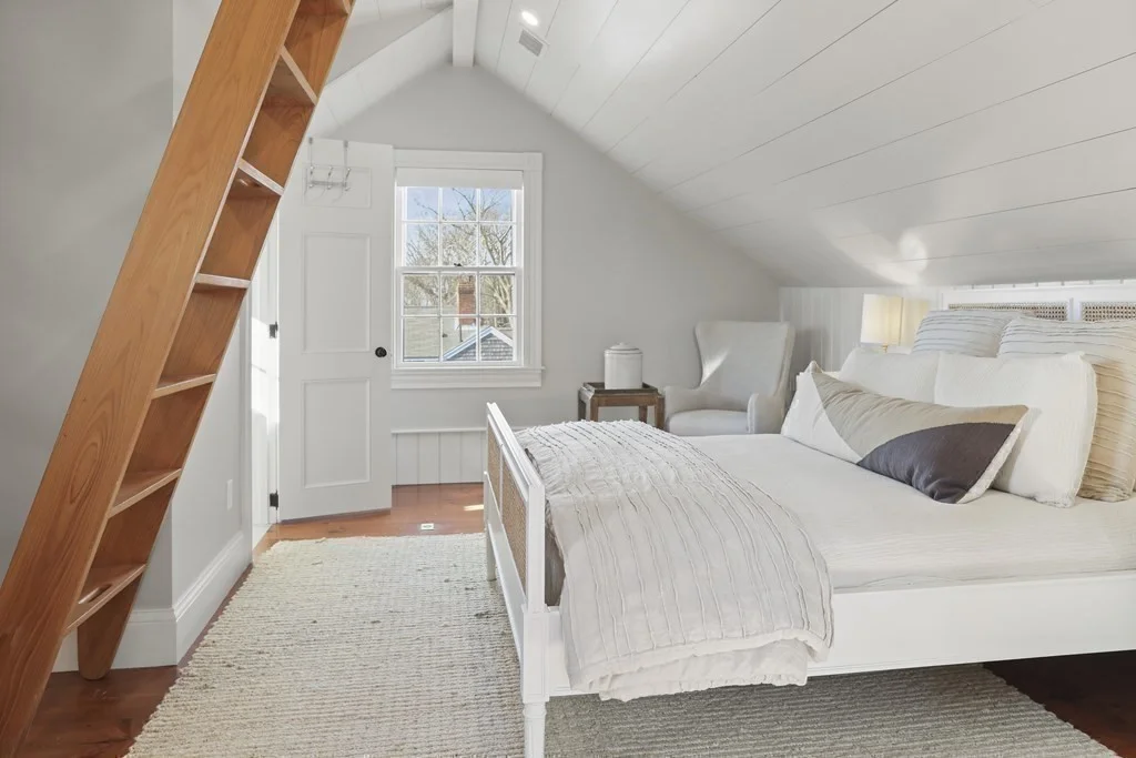 6 bed, 4+ bath apartment for rent at 134 Main St, Nantucket — photo 25 of 42