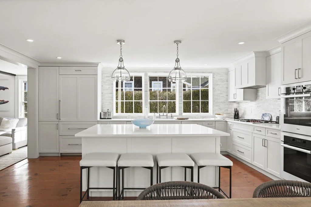 6 bed, 4+ bath apartment for rent at 134 Main St, Nantucket — photo 3 of 42