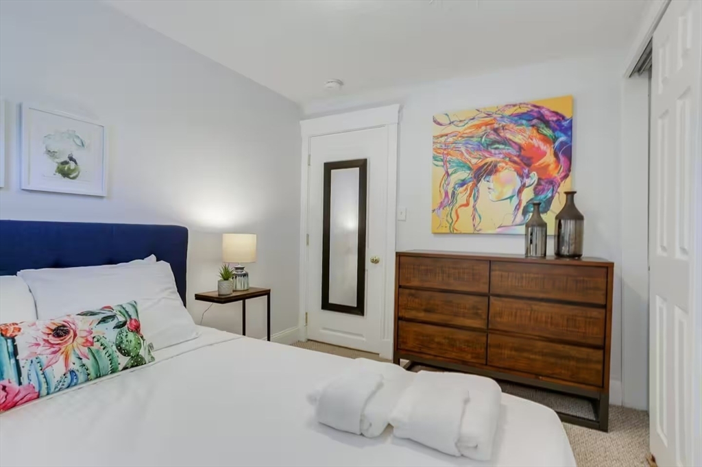 2 bed, 1 bath apartment for rent at 134 Newbury Ave Unit 1A, Quincy — photo 6 of 12