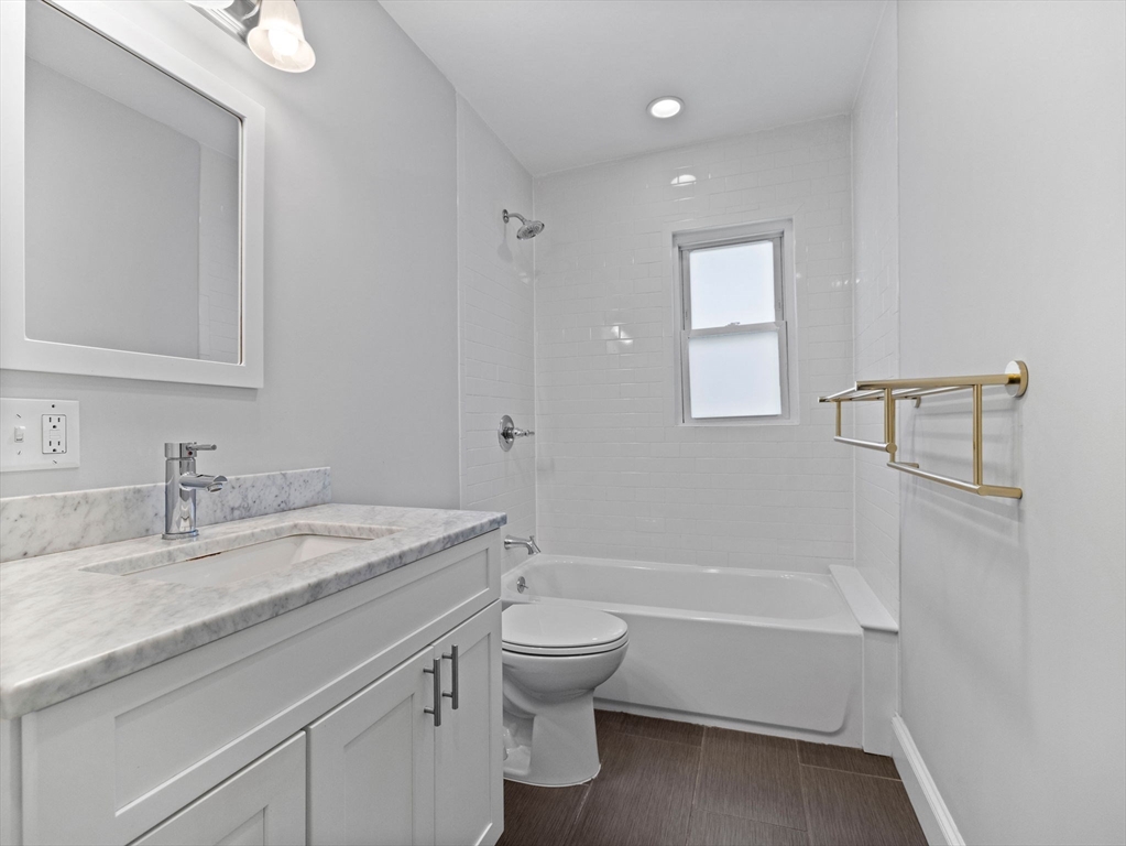 2 bed, 1 bath apartment for rent at 134 Newbury Ave Unit 3, North Quincy — photo 7 of 19