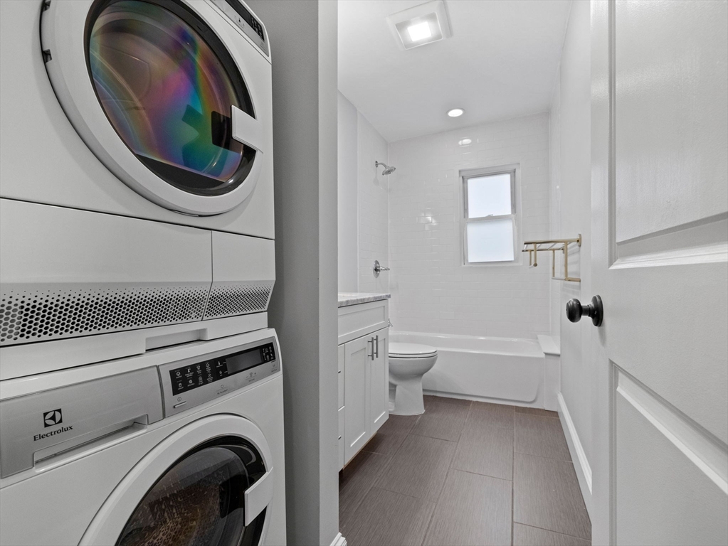 2 bed, 1 bath apartment for rent at 134 Newbury Ave Unit 3, North Quincy — photo 6 of 19
