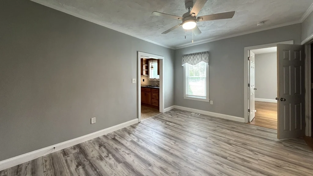 2 bed, 1 bath apartment for rent at 134 Peck St Unit 1, Franklin — photo 2 of 10