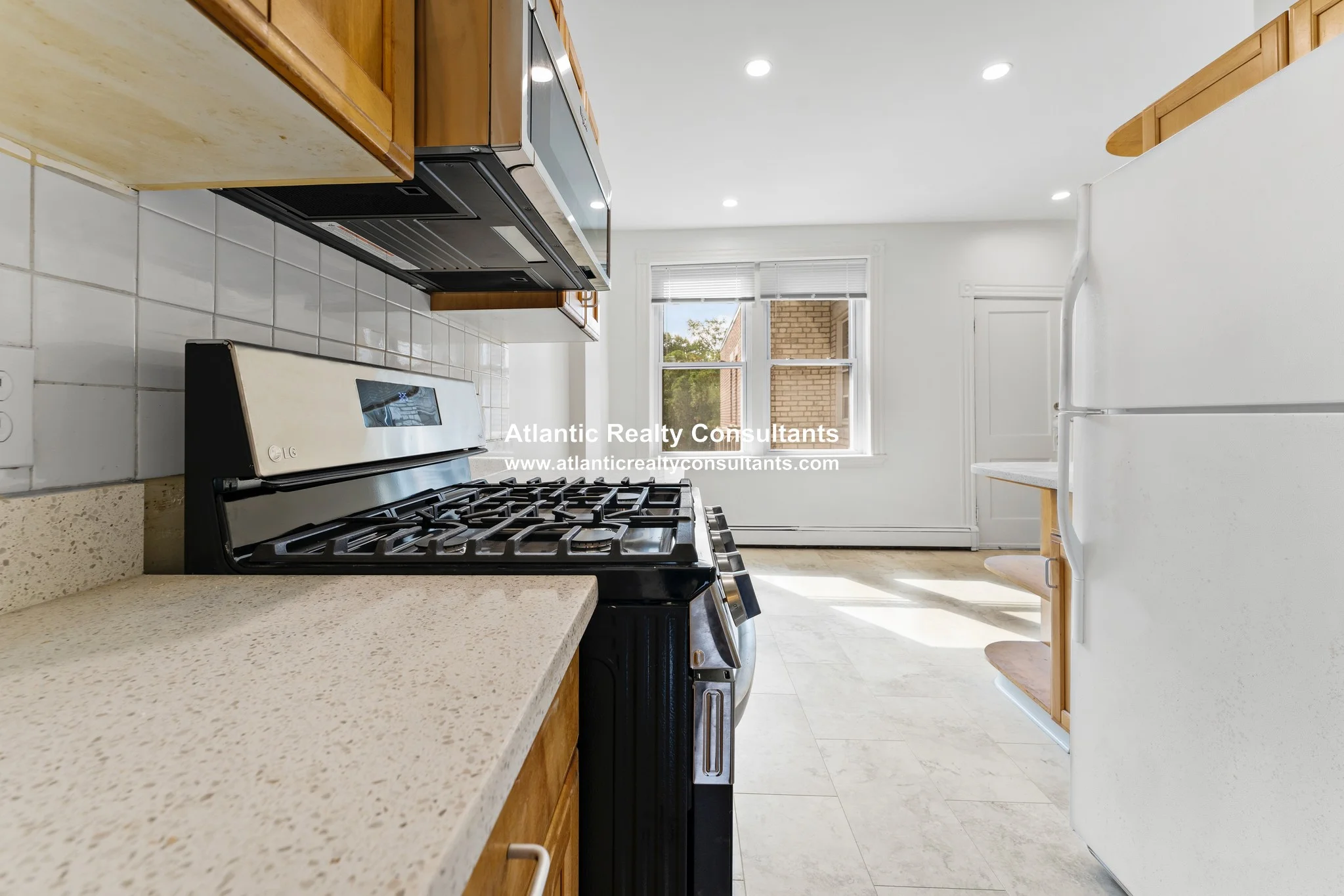 4 bed, 2.5 bath apartment for rent at 134 Pleasant St Unit 301, North Brookline — photo 10 of 23