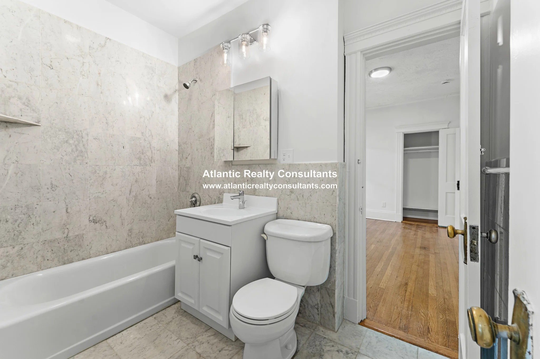 4 bed, 2.5 bath apartment for rent at 134 Pleasant St Unit 301, North Brookline — photo 14 of 23