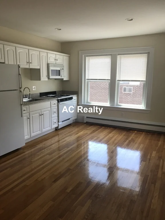 Studio bed, 1 bath apartment for rent at 134 Salem St Unit 16, Malden — photo 1 of 8