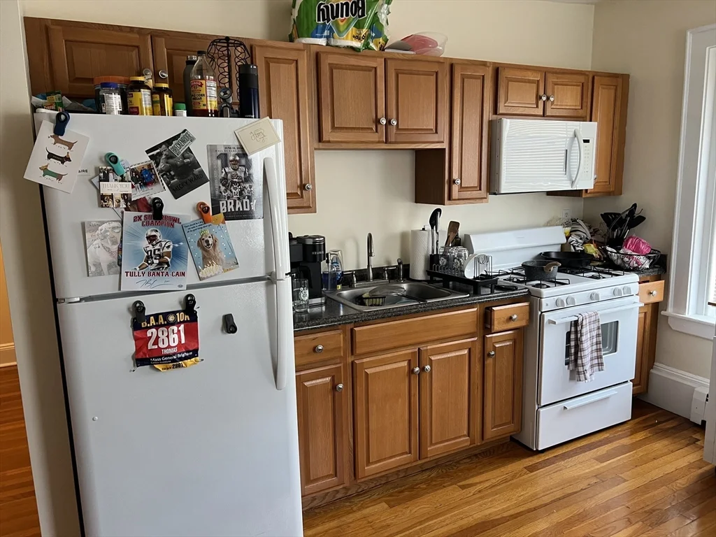 Studio bed, 1 bath apartment for rent at 134 Salem St Unit 16, Malden — photo 2 of 8