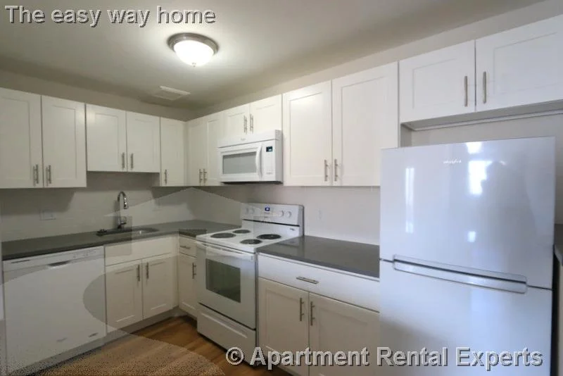 1 bed, 1 bath apartment for rent at 134 Summer St Unit 34, Malden Center — photo 1 of 14