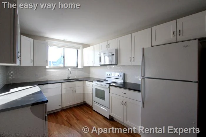 3 bed, 2 bath apartment for rent at 134 Summer St Unit 39, Malden Center — photo 2 of 26
