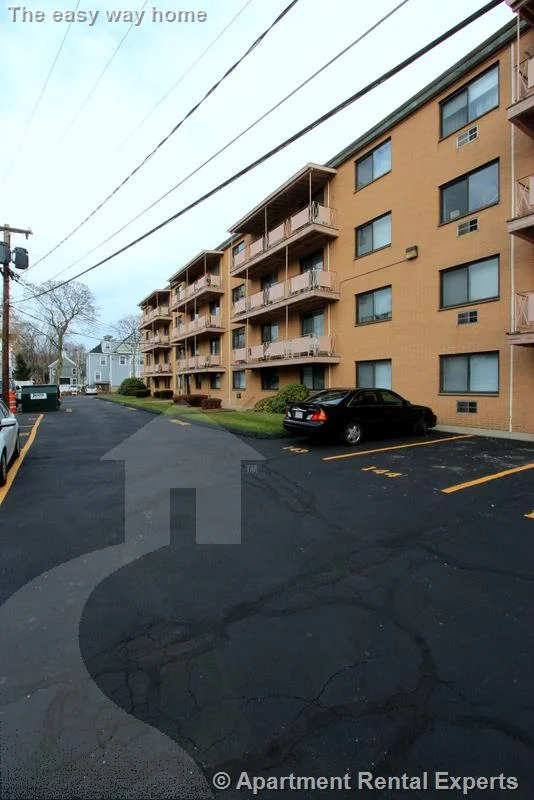 3 bed, 2 bath apartment for rent at 134 Summer St Unit 39, Malden Center — photo 21 of 26