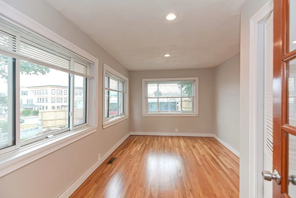 3 bed, 1 bath apartment for rent at 134 Vine St Unit 1, Everett — photo 5 of 11