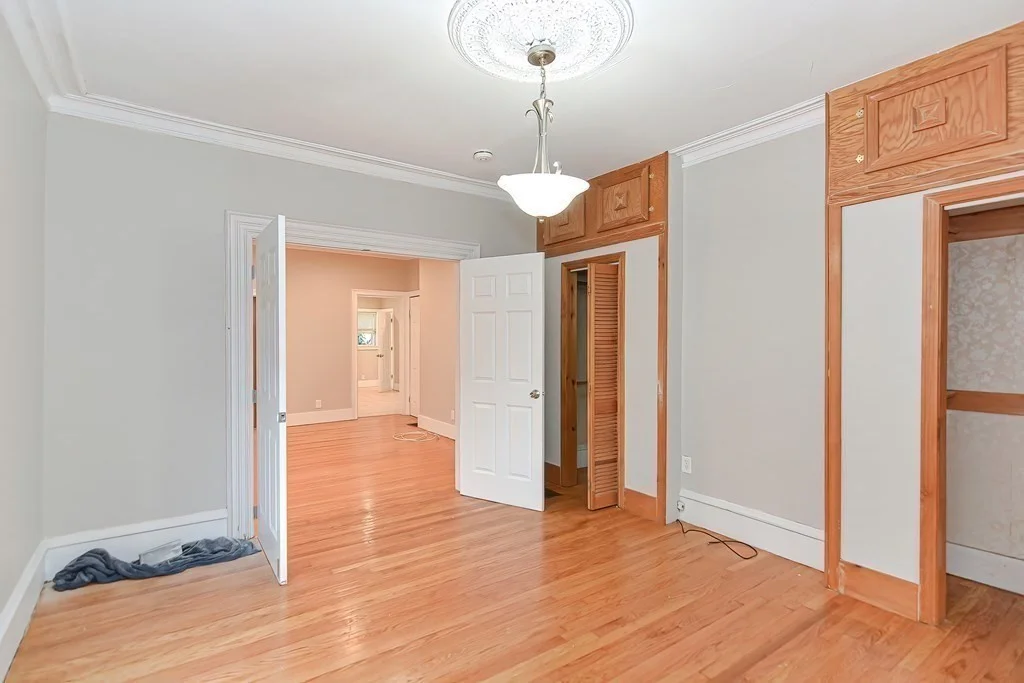 3 bed, 1 bath apartment for rent at 134 Vine St Unit 1, Everett — photo 4 of 11