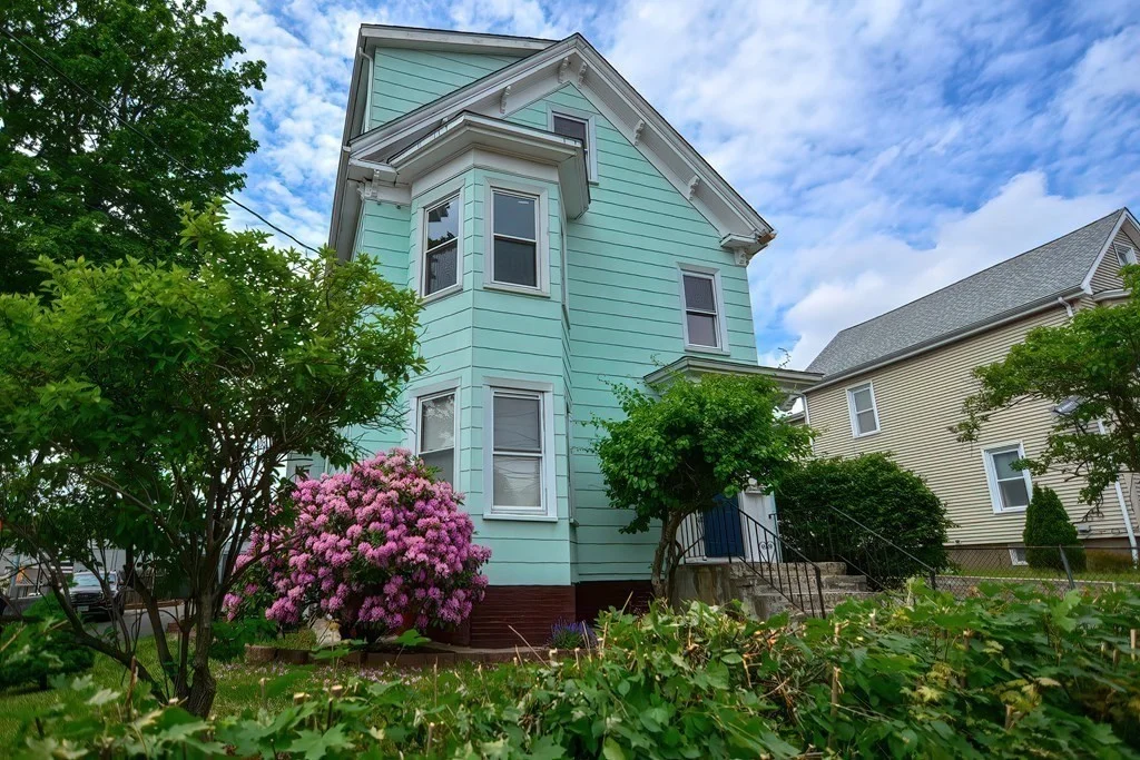3 bed, 1 bath apartment for rent at 134 Vine St Unit 1, Everett — photo 10 of 11