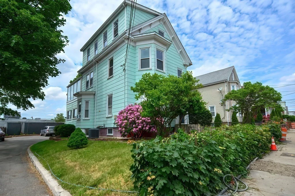 3 bed, 1 bath apartment for rent at 134 Vine St Unit 1, Everett — photo 9 of 11