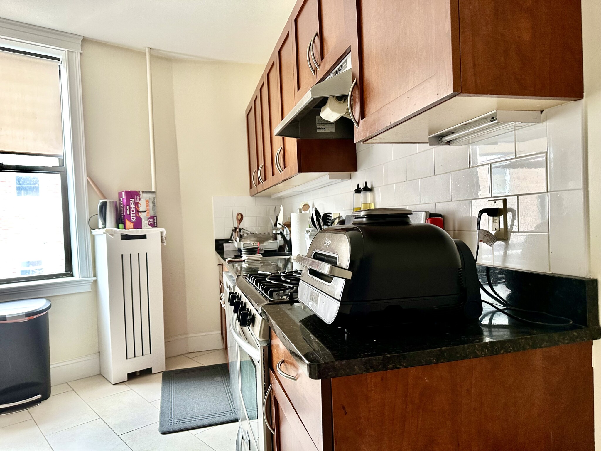 3 bed, 1 bath apartment for rent at 1340 Commonwealth Ave Unit 19, Brighton — photo 21 of 54