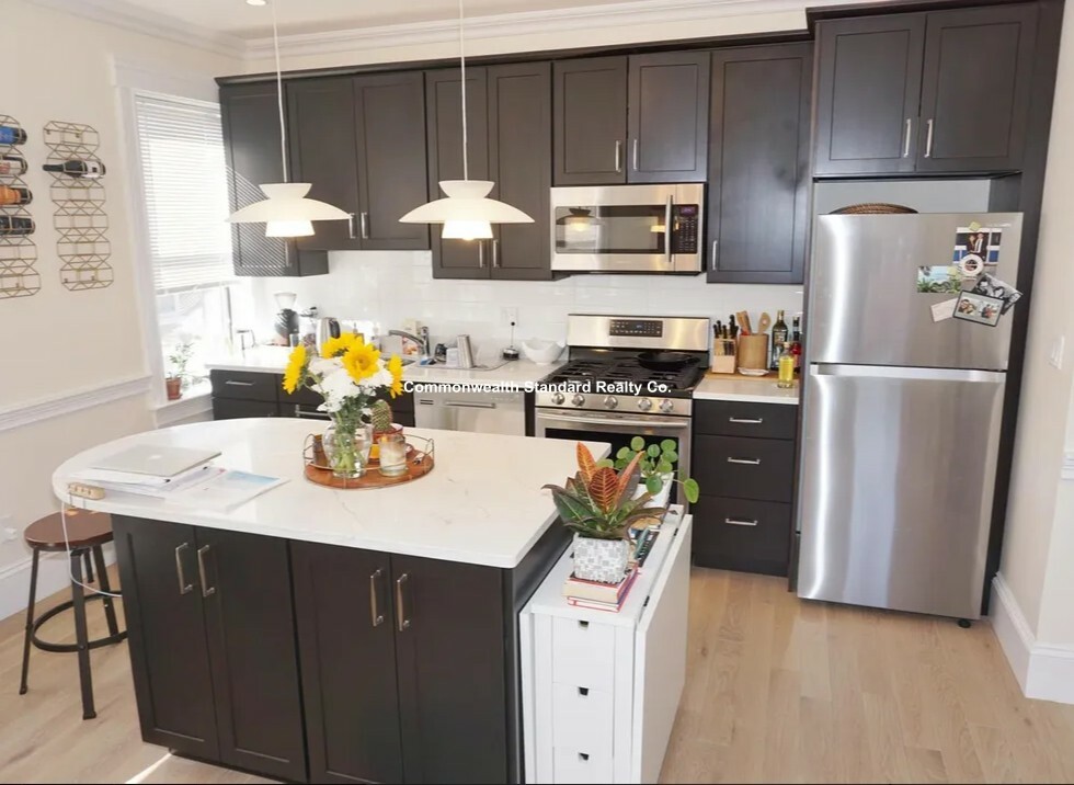 1 bed, 1 bath apartment for rent at 1340 Commonwealth Ave Unit 28, Brighton — photo 1 of 25