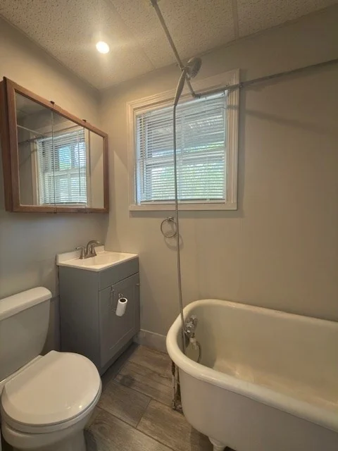 1 bed, 1 bath apartment for rent at 135-137 Lynde St Unit 1, Melrose — photo 5 of 10