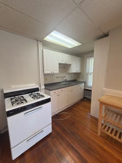 1 bed, 1 bath apartment for rent at 135-137 Lynde St Unit 1, Melrose — photo 3 of 10