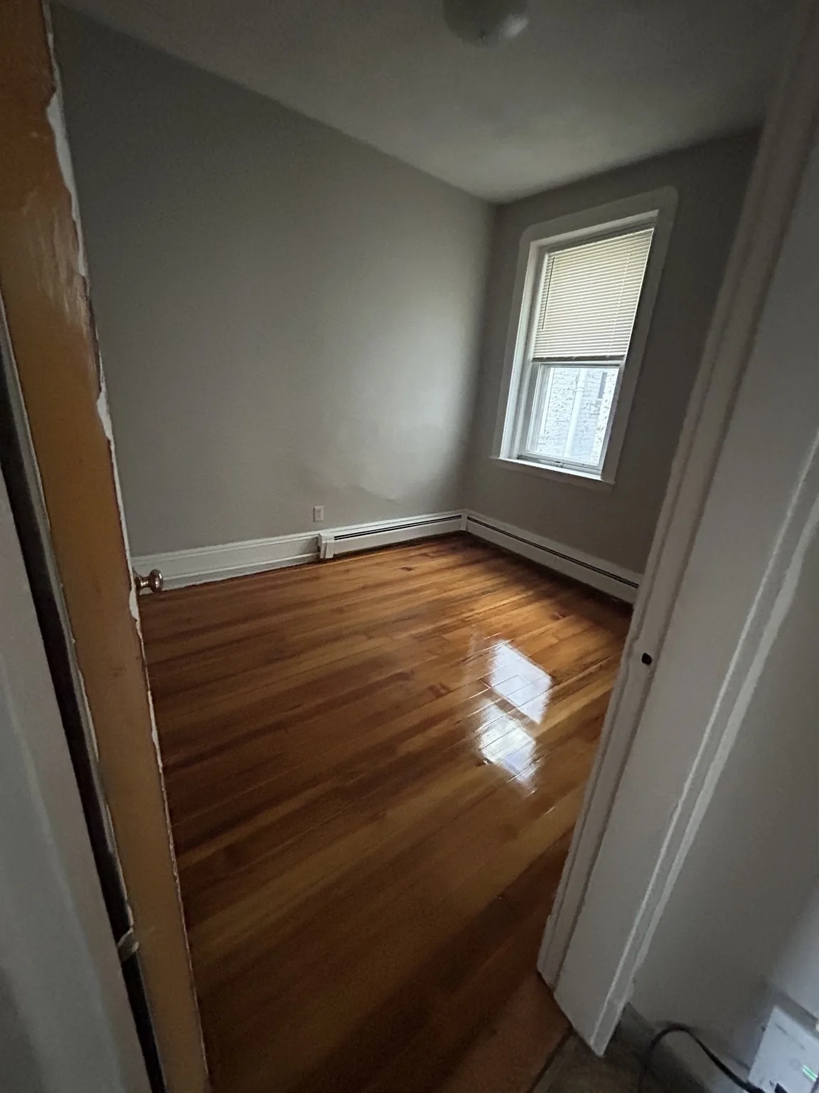 2 bed, 1 bath apartment for rent at 135-139 Chestnut Unit 135#3F, Chelsea — photo 4 of 8