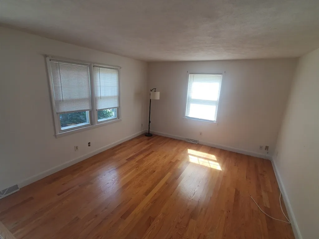 2 bed, 1 bath apartment for rent at 135 Ashcroft Unit 1, Dedham — photo 9 of 29