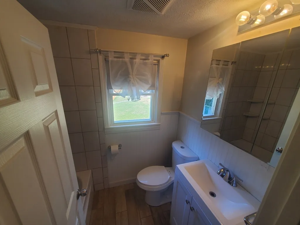 2 bed, 1 bath apartment for rent at 135 Ashcroft Unit 1, Dedham — photo 21 of 29