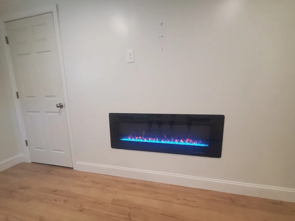 2 bed, 1 bath apartment for rent at 135 Ashcroft Unit 1, Dedham — photo 12 of 29