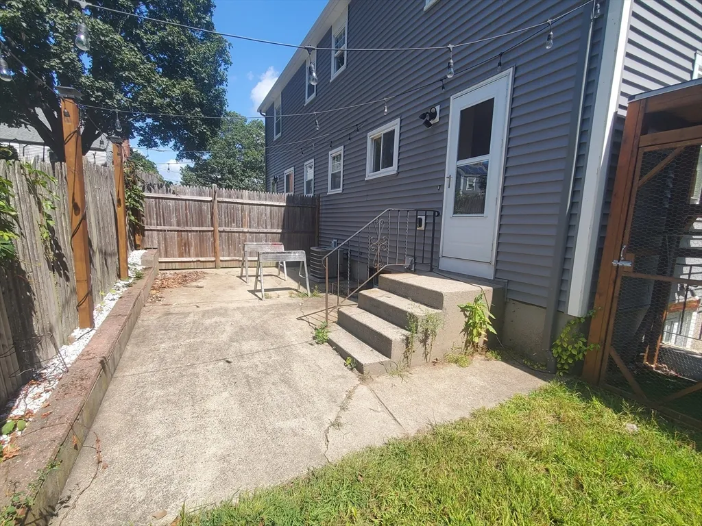 2 bed, 1 bath apartment for rent at 135 Ashcroft Unit 1, Dedham — photo 24 of 29