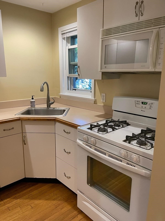 2 bed, 1.5 bath apartment for rent at 135 Bolton St Unit 1, South Boston — photo 8 of 19