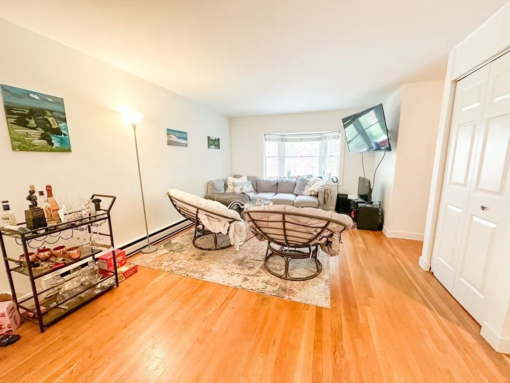 2 bed, 1.5 bath apartment for rent at 135 Bolton St Unit Sf, South Boston — photo 3 of 19