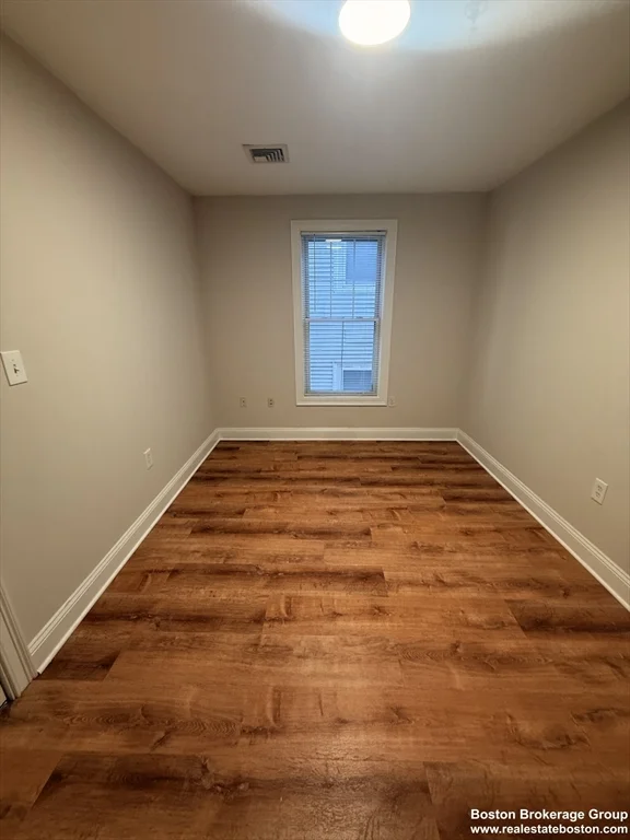 3 bed, 2 bath apartment for rent at 135 Calumet St Unit 2, Mission Hill — photo 5 of 9