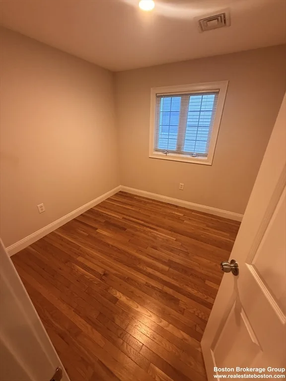 3 bed, 2 bath apartment for rent at 135 Calumet St Unit 2, Mission Hill — photo 6 of 9