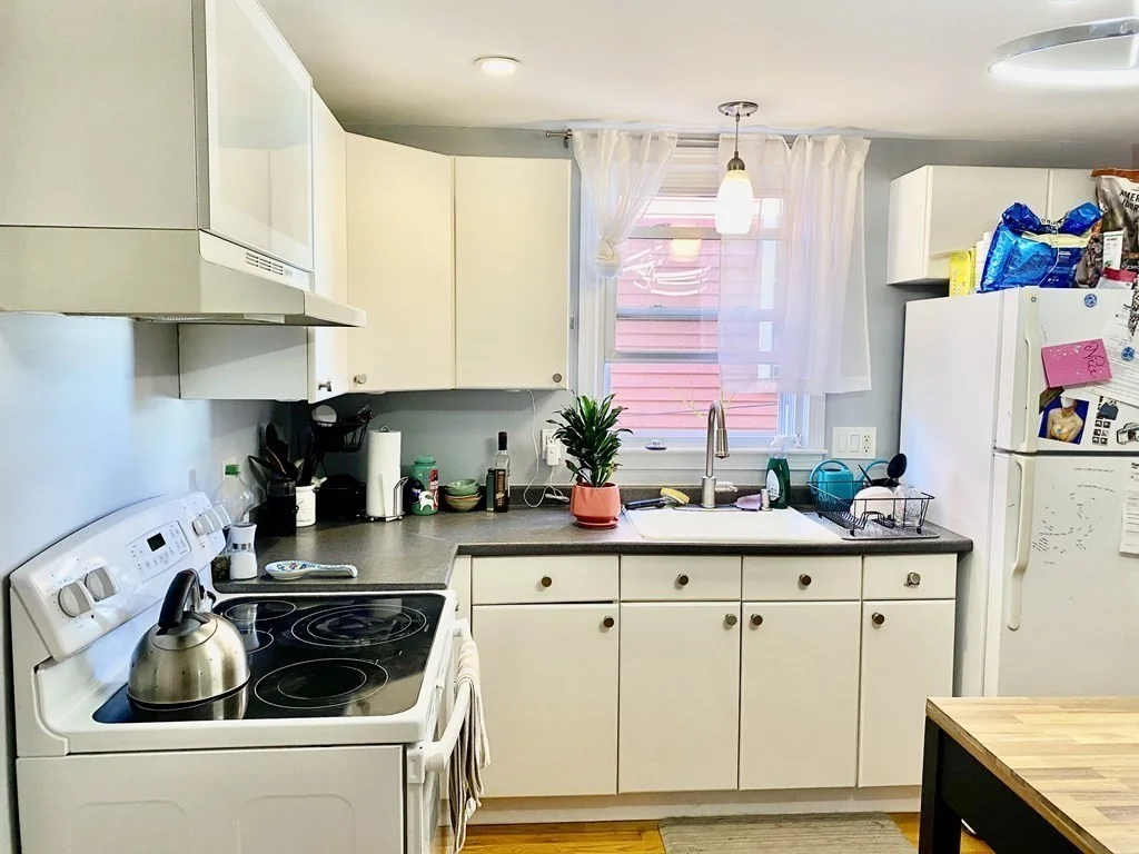 1 bed, 1 bath apartment for rent at 135 Central St Unit 3, Winter Hill — photo 3 of 21