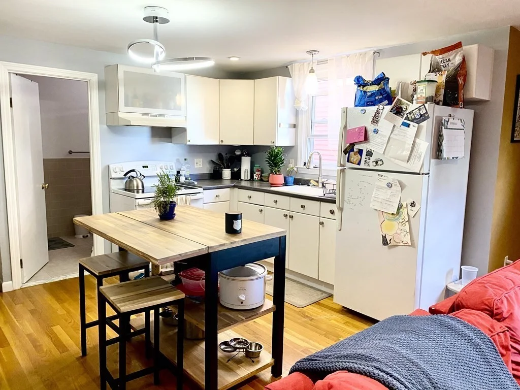 1 bed, 1 bath apartment for rent at 135 Central St Unit 3, Winter Hill — photo 1 of 21