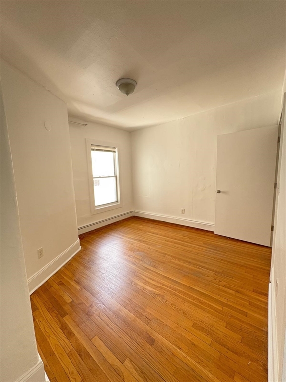 2 bed, 1 bath apartment for rent at 135 Chestnut St Unit 8, Lynn — photo 5 of 6