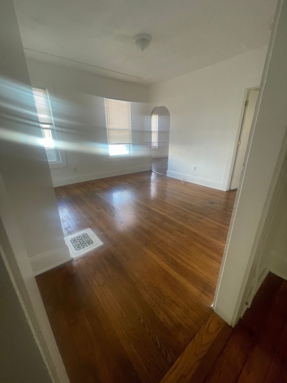 2 bed, 1 bath apartment for rent at 135 Chestnut St Unit 2, Lynn — photo 7 of 11