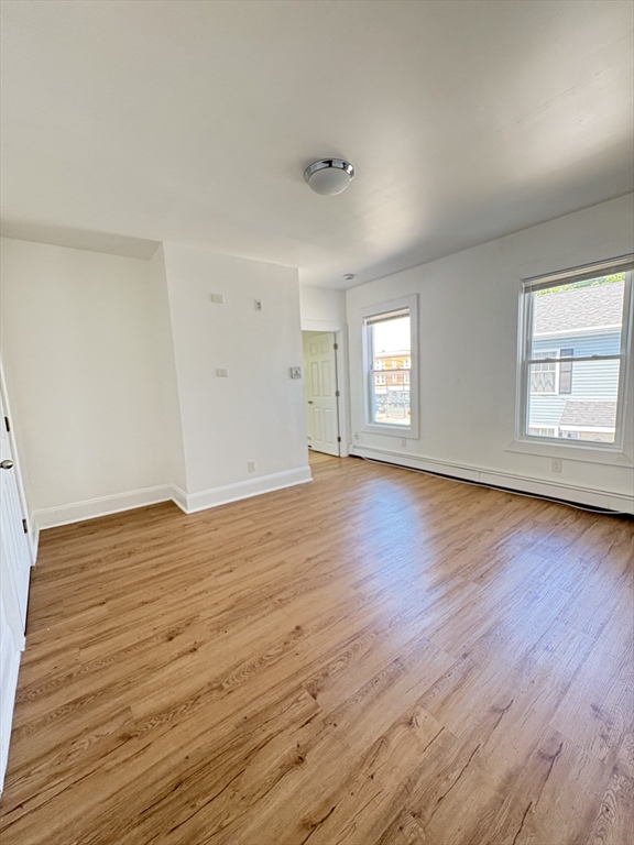 2 bed, 1 bath apartment for rent at 135 Chestnut St Unit 3, Lynn — photo 2 of 5