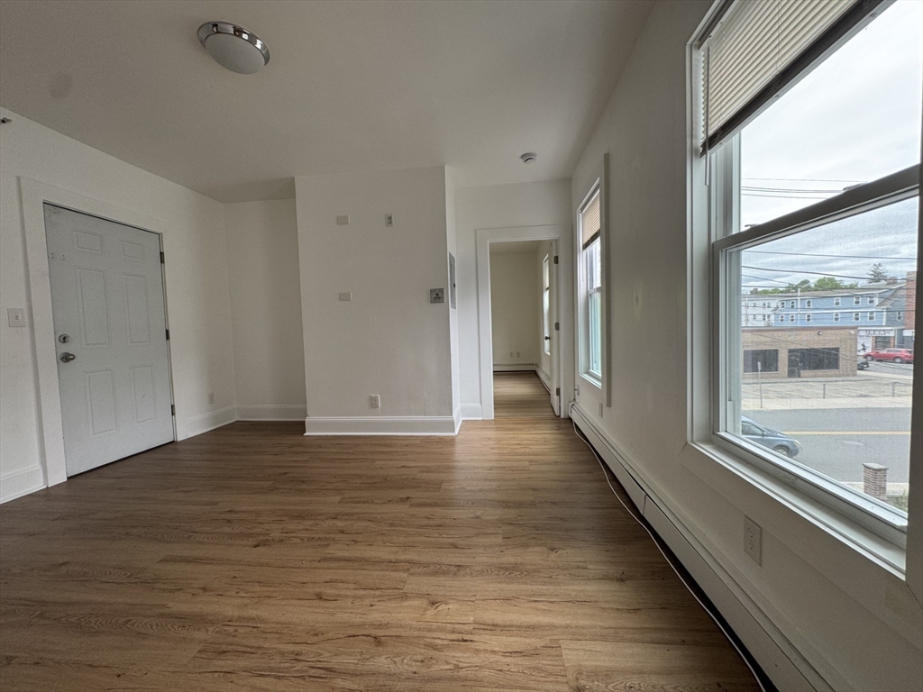 2 bed, 1 bath apartment for rent at 135 Chestnut St Unit 5, Lynn — photo 9 of 12