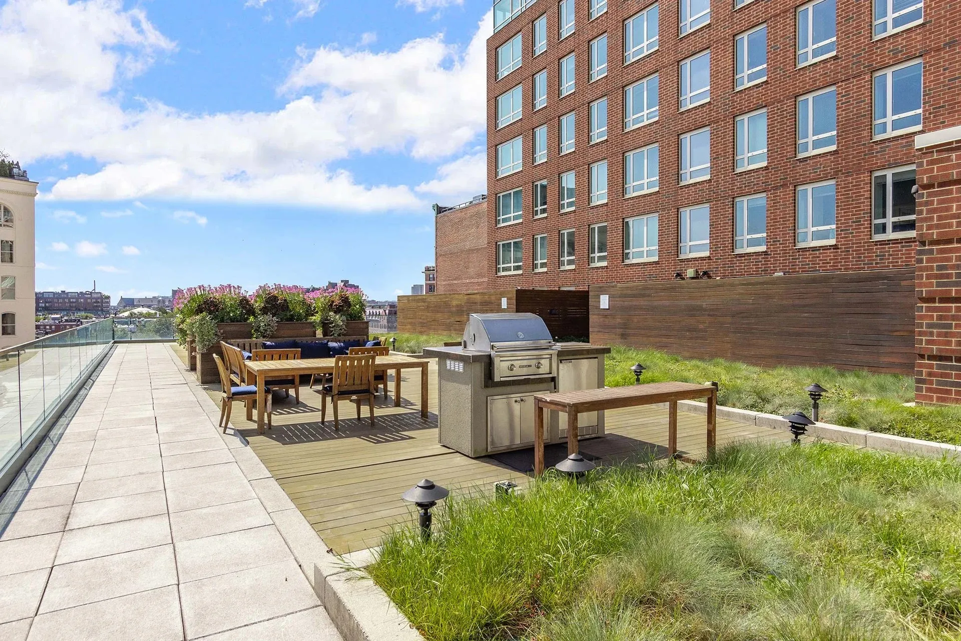 Studio bed, 1 bath apartment for rent at 135 Clarendon St Unit 5Q, Back Bay — photo 9 of 17