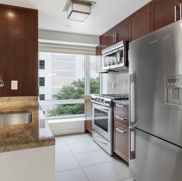 1.5 bed, 1 bath apartment for rent at 135 Clarendon St Unit 6A, Back Bay — photo 3 of 7