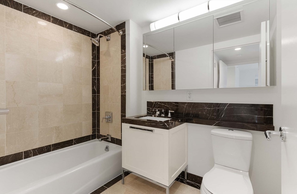 1 bed, 1 bath apartment for rent at 135 Clarendon St Unit 6X, Back Bay — photo 6 of 12