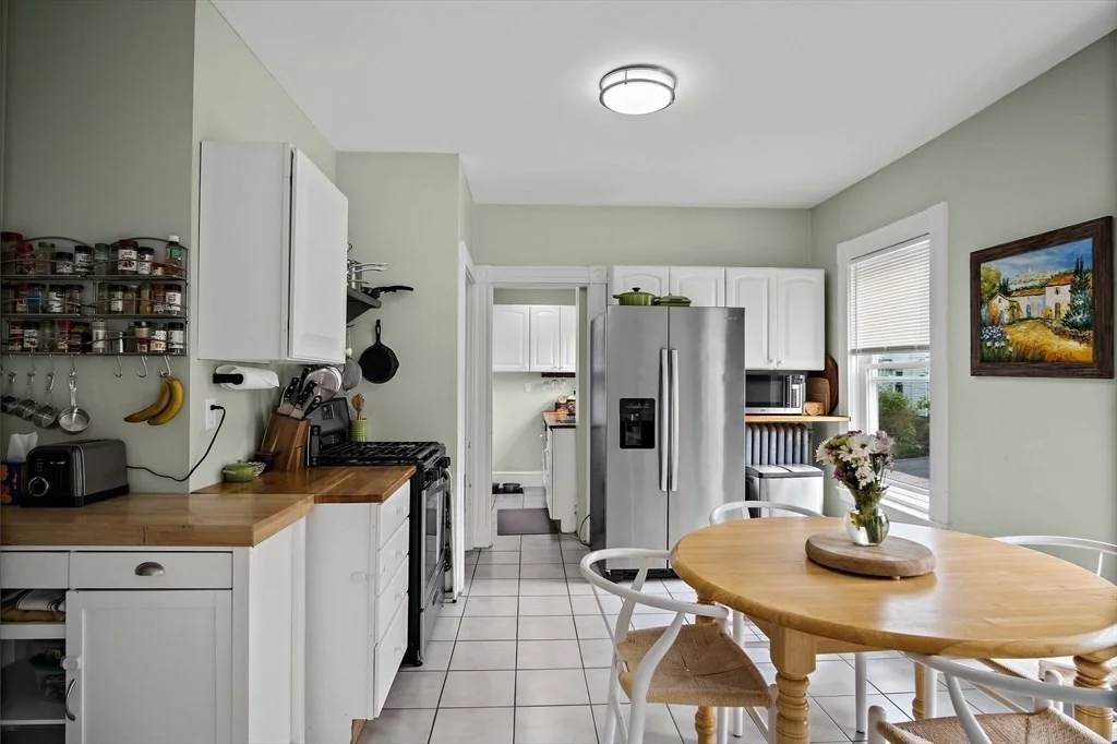 4 bed, 1 bath apartment for rent at 135 Clifton St Unit 3, Malden — photo 4 of 16