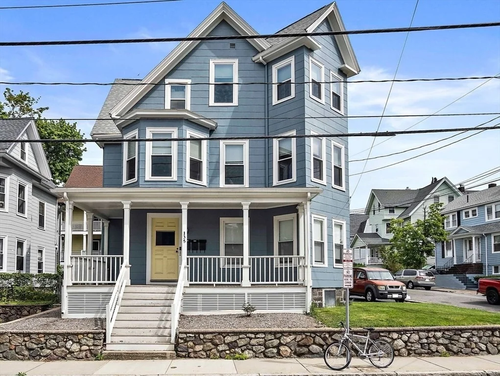 4 bed, 1 bath apartment for rent at 135 Clifton St Unit 3, Malden