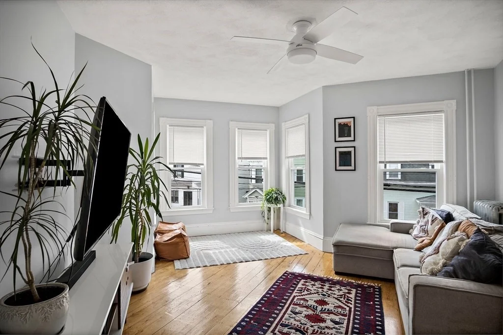 4 bed, 1 bath apartment for rent at 135 Clifton St Unit 3, Malden — photo 3 of 16