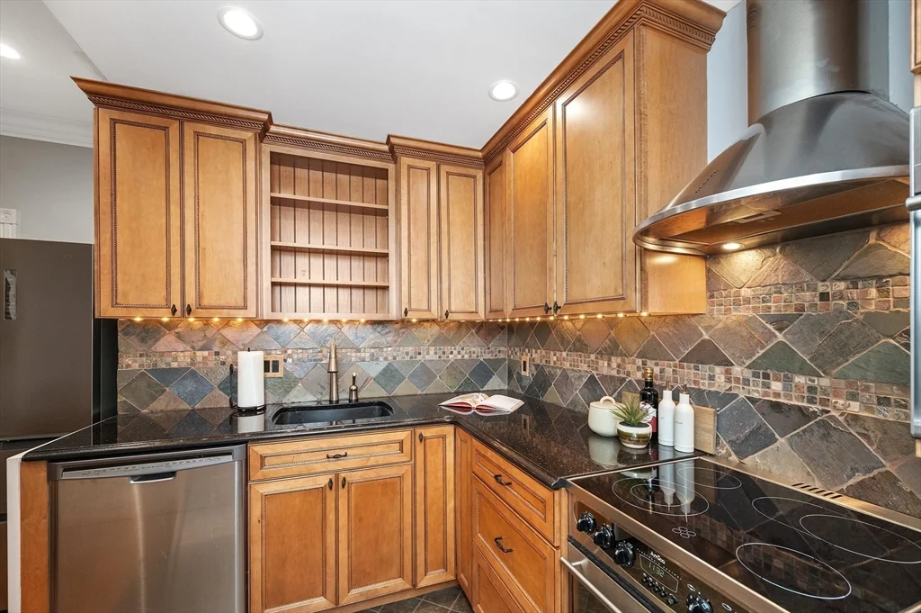 1 bed, 1 bath apartment for rent at 135 Commonwealth Ave Unit 3, Back Bay — photo 8 of 18
