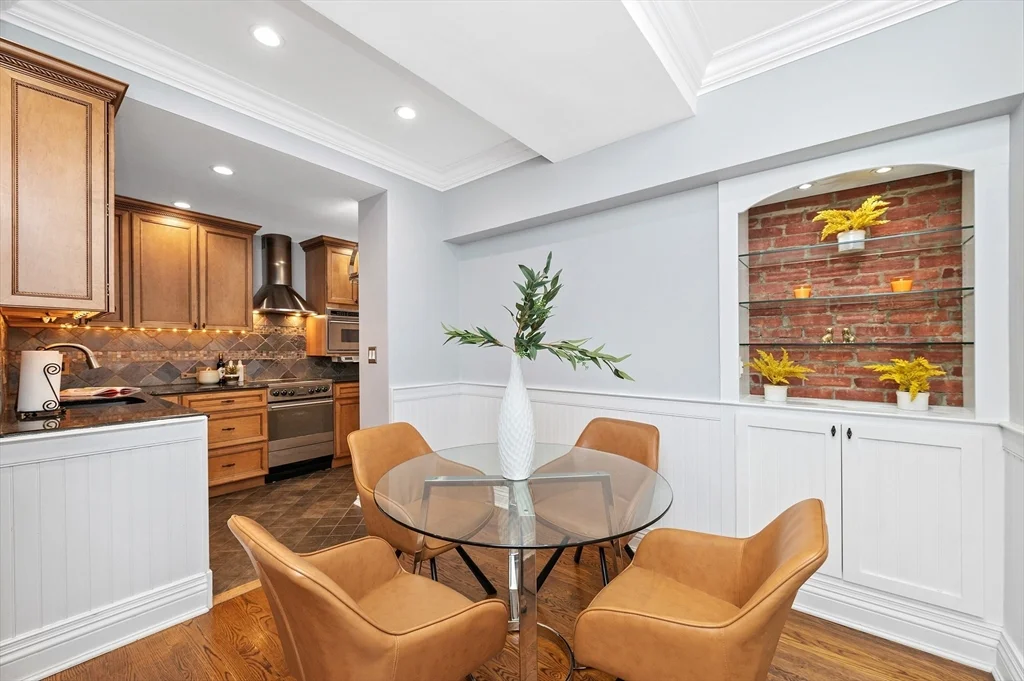 1 bed, 1 bath apartment for rent at 135 Commonwealth Ave Unit 3, Back Bay — photo 5 of 18