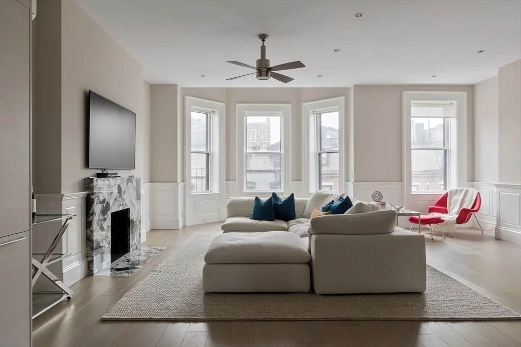 4 bed, 3 bath apartment for rent at 135 Commonwealth Ave Unit PH7/8, Back Bay — photo 1 of 36
