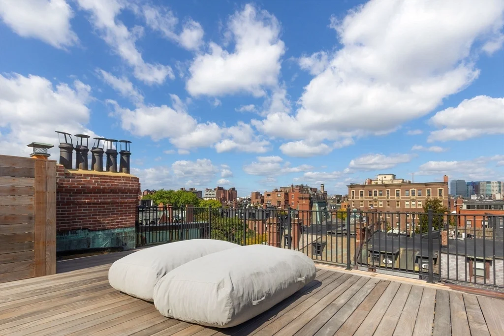 4 bed, 3 bath apartment for rent at 135 Commonwealth Ave Unit PH7/8, Back Bay — photo 32 of 36